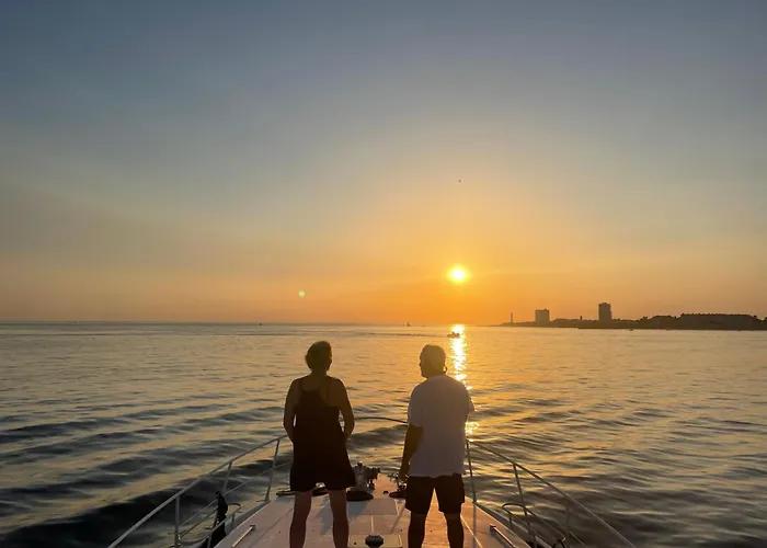 Yacht Twenty Seven Bådhotel Les Sables-dʼOlonne