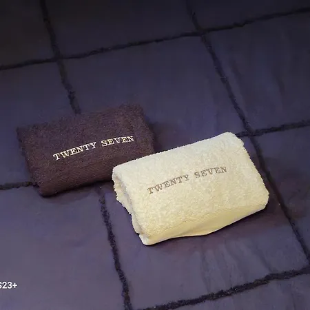 Yacht Twenty Seven *