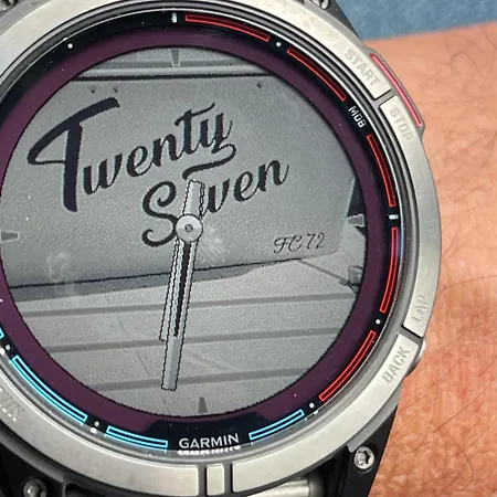 Yacht Twenty Seven 船上ホテル レ・サ​​ーブル・ドロンヌ